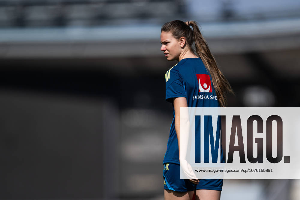 Bella Andersson of the Swedish women s national football team during a training session on April 16, 2026 in Gothenburg. Photo: Mathias Bergeld BILDBYRAN kod MB MB1364 fotboll football soccer fotball vm-kval kval fifa womens world cup qualifier qualifier träning practice training sverige sweden dam bbeng women kvinner