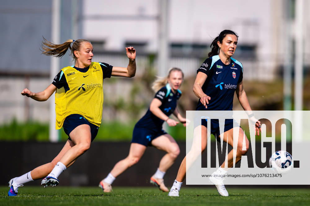 Frida Maanum and Ingrid Syrstad Engen of the Norwegian womens national football team during a training session on April 17, 2026 in Ptuj. Photo: Marius Simensen BILDBYRAN Cop 238 bbeng dam fifa women s world cup qualifier football fotball fotboll norge norway practice soccer training trening träning