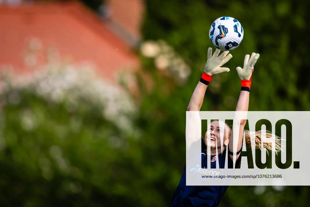 Goalkeeper Selma Panengstuen of the Norwegian womens national football team during a training session on April 17, 2026 in Ptuj. Photo: Marius Simensen BILDBYRAN Cop 238 bbeng dam fifa women s world cup qualifier football fotball fotboll norge norway practice soccer training trening träning