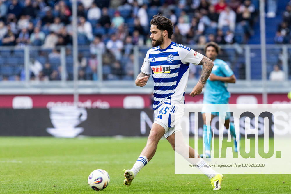 3.Liga: MSV Duisburg - TSG Hoffenheim II; 18.04.2026 Lex-Tyger Lobinger (MSV Duisburg, 45) 3.Liga: MSV Duisburg - TSG Hoffenheim II; Schauinsland-Reisen-Arena, Duisburg, 18.04.2026 DFB regulations prohibit any use of photographs as image sequences and or quasi video.
