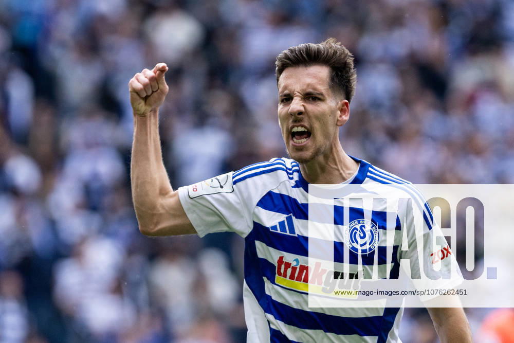 3.Liga: MSV Duisburg - TSG Hoffenheim II; 18.04.2026 MSV Duisburg bejubelt das Tor, 3:1 durch Conor Noß (MSV Duisburg, 14) 3.Liga: MSV Duisburg - TSG Hoffenheim II; Schauinsland-Reisen-Arena, Duisburg, 18.04.2026 DFB regulations prohibit any use of photographs as image sequences and or quasi video.