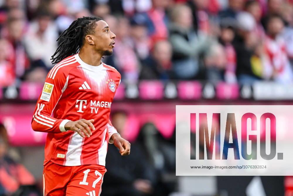 Michael Olise (FC Bayern München) Schaut waehrend des spiels der Bundesliga zwischen FC Bayern München und VfB Stuttgart, Allianz Arena am 19. April 2026 in München, Deutschland. (Foto von Harry Langer DeFodi Images) +++ Michael Olise (FC Bayern München) Looks on during the Bundesliga match between FC Bayern München and VfB Stuttgart at Allianz Arena on April 19, 2026 in München, Germany. (Photo by Harry Langer DeFodi Images) DFL regulations prohibit any use of photographs as image sequences and or quasi-video. (Photo by Harry Langer DeFodi Images) DFL regulations prohibit any use of photographs as image sequences and or quasi-video. -