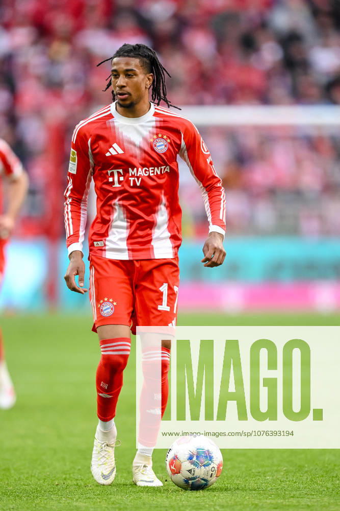 Michael Olise (FC Bayern München) in Aktion, am Ball, Einzelaktion waehrend des spiels der Bundesliga zwischen FC Bayern München und VfB Stuttgart, Allianz Arena am 19. April 2026 in München, Deutschland. (Foto von Harry Langer DeFodi Images) +++ Michael Olise (FC Bayern München) controls the Ball during the Bundesliga match between FC Bayern München and VfB Stuttgart at Allianz Arena on April 19, 2026 in München, Germany. (Photo by Harry Langer DeFodi Images) DFL regulations prohibit any use of photographs as image sequences and or quasi-video. (Photo by Harry Langer DeFodi Images) DFL regulations prohibit any use of photographs as image sequences and or quasi-video. -