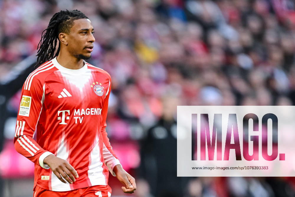 Michael Olise (FC Bayern München) Schaut waehrend des spiels der Bundesliga zwischen FC Bayern München und VfB Stuttgart, Allianz Arena am 19. April 2026 in München, Deutschland. (Foto von Harry Langer DeFodi Images) +++ Michael Olise (FC Bayern München) Looks on during the Bundesliga match between FC Bayern München and VfB Stuttgart at Allianz Arena on April 19, 2026 in München, Germany. (Photo by Harry Langer DeFodi Images) DFL regulations prohibit any use of photographs as image sequences and or quasi-video. (Photo by Harry Langer DeFodi Images) DFL regulations prohibit any use of photographs as image sequences and or quasi-video. -