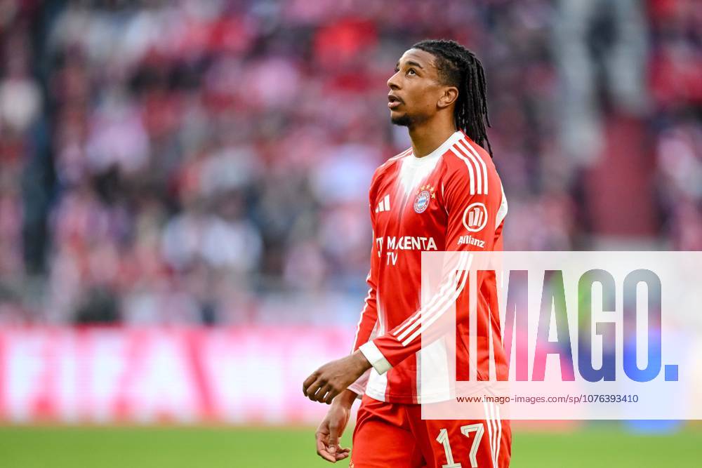 Michael Olise (FC Bayern München) Schaut waehrend des spiels der Bundesliga zwischen FC Bayern München und VfB Stuttgart, Allianz Arena am 19. April 2026 in München, Deutschland. (Foto von Harry Langer DeFodi Images) +++ Michael Olise (FC Bayern München) Looks on during the Bundesliga match between FC Bayern München and VfB Stuttgart at Allianz Arena on April 19, 2026 in München, Germany. (Photo by Harry Langer DeFodi Images) DFL regulations prohibit any use of photographs as image sequences and or quasi-video. (Photo by Harry Langer DeFodi Images) DFL regulations prohibit any use of photographs as image sequences and or quasi-video. -