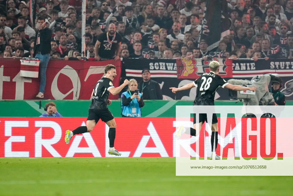 Maximilian Eggestein (SC Freiburg, 8) and Matthias Ginter (SC Freiburg, 28) celebrate after the team’s first goal VfB Stuttgart vs SC Freiburg, DFB-Pokal, Halbfinale, Saison 2025 2026, MHP Arena, Stuttgart, GER, 23.04.2026 DFL REGULATIONS PROHIBIT ANY USE OF PHOTOGRAPHS AS IMAGE SEQUENCES AND OR QUASI-VIDEO Foto: HMB Media Scott W. Coleman Stuttgart MHP Arena Baden-Württemberg GER