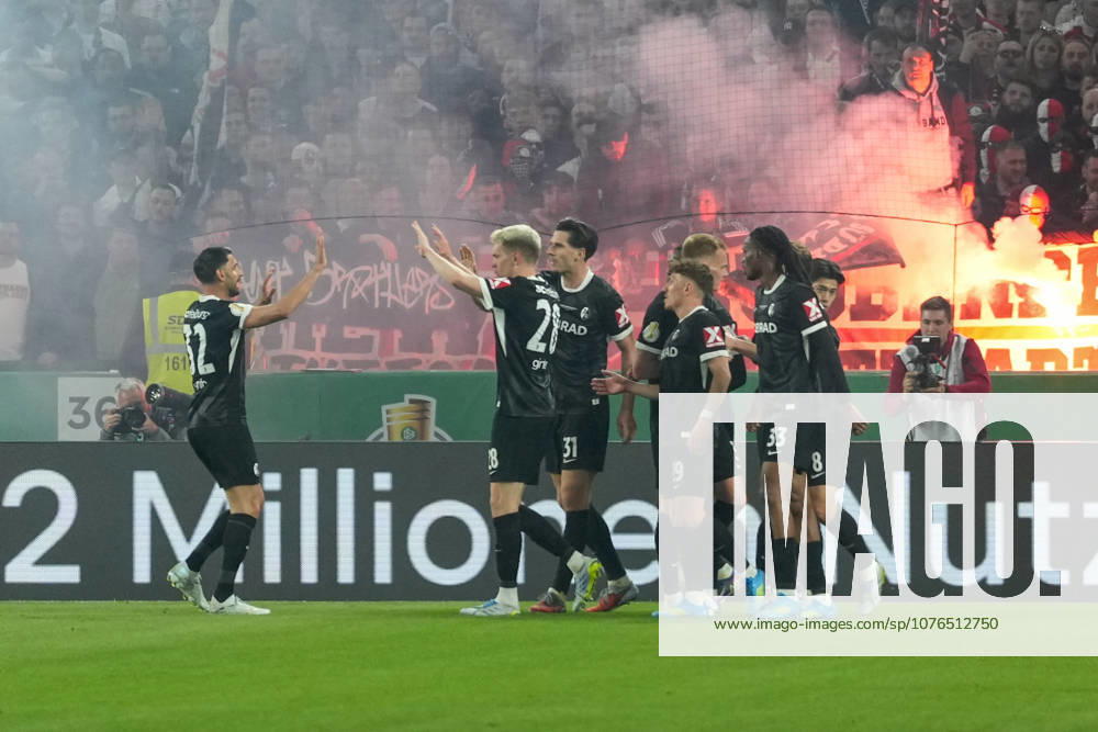 Torjubel, Emotionen, Torschuss, Abschluss, Torerfolg, Tor, Treffer , Deutschland, Fußball, Halbfinale, DFB Pokal, 2025 26, VfB Stuttgart vs. SC Freiburg, 23.04.2026, MHP Arena, Stuttgart, Deutschland Stuttgart MHP Arena Baden-Württemberg Deutschland