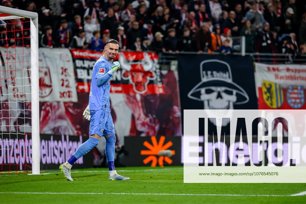 Maarten Vandevoordt (RB Leipzig, 26) Jubel, Torjubel, jubelt ueber Tor zum 2:0 nach Vorlage, RB Leipzig vs. 1. FC Union Berlin, Fussball, 1. Bundesliga, 31. Spieltag, Saison 2025 2026, 24.04.2026,¨ DFL REGULATIONS PROHIBIT ANY USE OF PHOTOGRAPHS AS IMAGE SEQUENCES AND OR QUASI-VIDEO,¨ RB Leipzig vs. 1. FC Union Berlin, Fussball, 1. Bundesliga, 31. Spieltag, Saison 2025 2026, 24.04.2026 Leipzig
