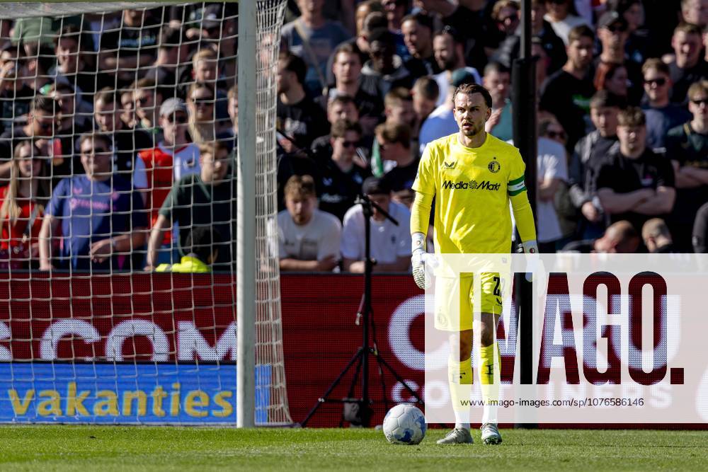 ROTTERDAM - SC Feyenoord Rotterdam goalkeeper Timon Wellenreuther during the Dutch Vriendenloterij Eredivisie match between Feyenoord and FC Groningen at Stadion de Kuip on April 25, 2026 in Rotterdam, the Netherlands. (Photo by DeFodi Images) -