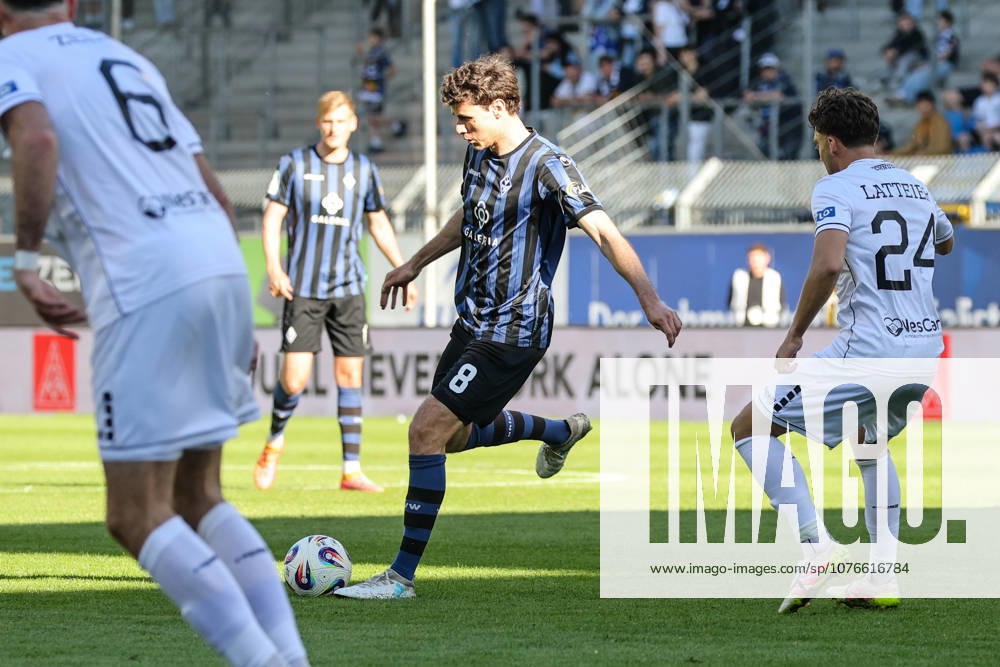 Maximilian Thalhammer (SV Waldhof Mannheim, 8) Fussball: 3. Liga, 35. Spieltag, SV Waldhof Mannheim vs. 1. FC Schweinfurt 05 am 25.04.2026 in Mannheim (Carl-Benz-Stadion), Deutschland Mannheim Carl-Benz-Stadion Deutschland