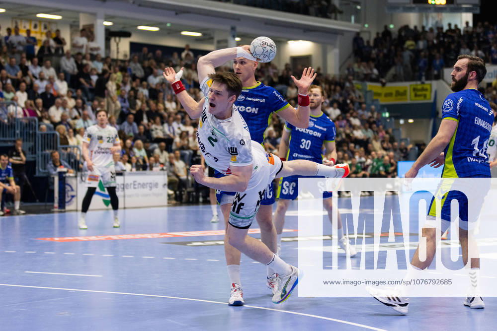 Oskar NEUDECK (FRISCH AUF! Goeppingen, 02) erzielt ein Tor, Aktion, Torwurf GER, VfL Gummersbach vs. FRISCH AUF! Goeppingen, Handball, Bundesliga, 30. Spieltag, Spielzeit 2025 2026, 30.04.2026, GER, VfL Gummersbach vs. FRISCH AUF! Goeppingen, Handball, Bundesliga, 30. Spieltag, Spielzeit 2025 2026, 30.04.2026, Gummersbach