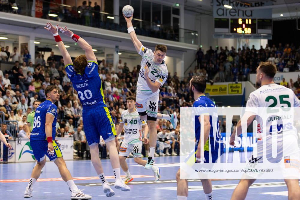 Oskar SUNNEFELDT (FRISCH AUF! Goeppingen, 27) erzielt ein Tor, Aktion, Torwurf GER, VfL Gummersbach vs. FRISCH AUF! Goeppingen, Handball, Bundesliga, 30. Spieltag, Spielzeit 2025 2026, 30.04.2026, GER, VfL Gummersbach vs. FRISCH AUF! Goeppingen, Handball, Bundesliga, 30. Spieltag, Spielzeit 2025 2026, 30.04.2026, Gummersbach