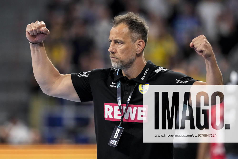 Maik Machulla (Trainer, Cheftrainer, RNL), Einzelbild, Einzelfoto, Aktion, Action, Jubel, jubeln, jubelt, celebration, Freude, freuen, freut sich, zuversichtlich, optimistisch, positiv, Spielszene, 01.05.2026, Mannheim (Deutschland), Handball, Bundesliga, Rhein-Neckar Löwen - MT Melsungen
