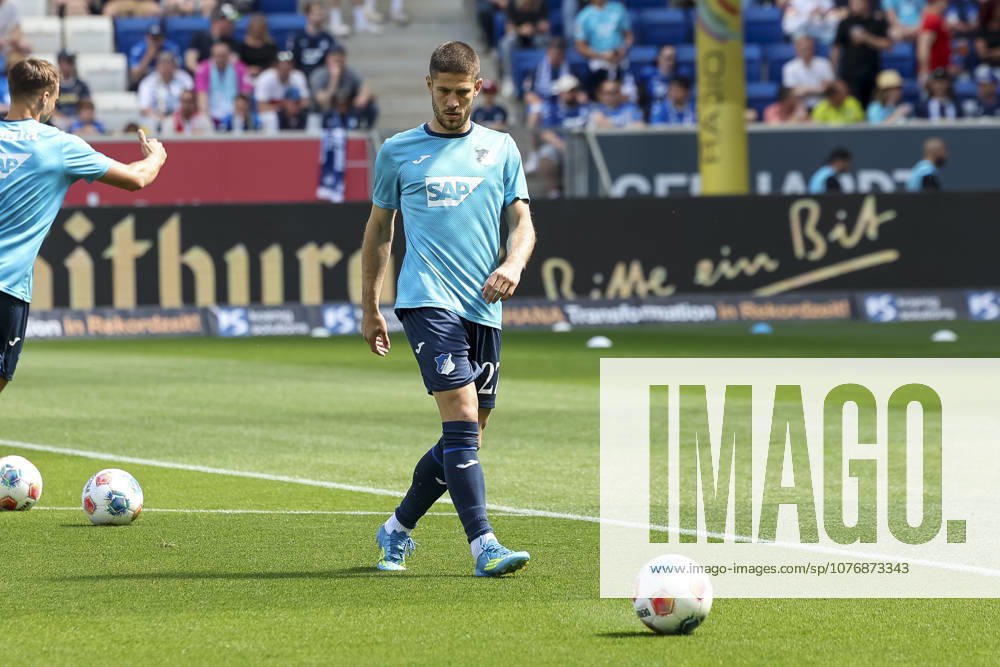 Andrej Kramaric (TSG Hoffenheim, 27) beim Aufwärmen vor Spielbeginn , Deutschland, Fussball, 1. Bundesliga, 32.Spieltag, 2025 2026, TSG Hoffenheim vs. VfB Stuttgart, 02.05.2026, Sinsheim PreZero Arena Deutschland
