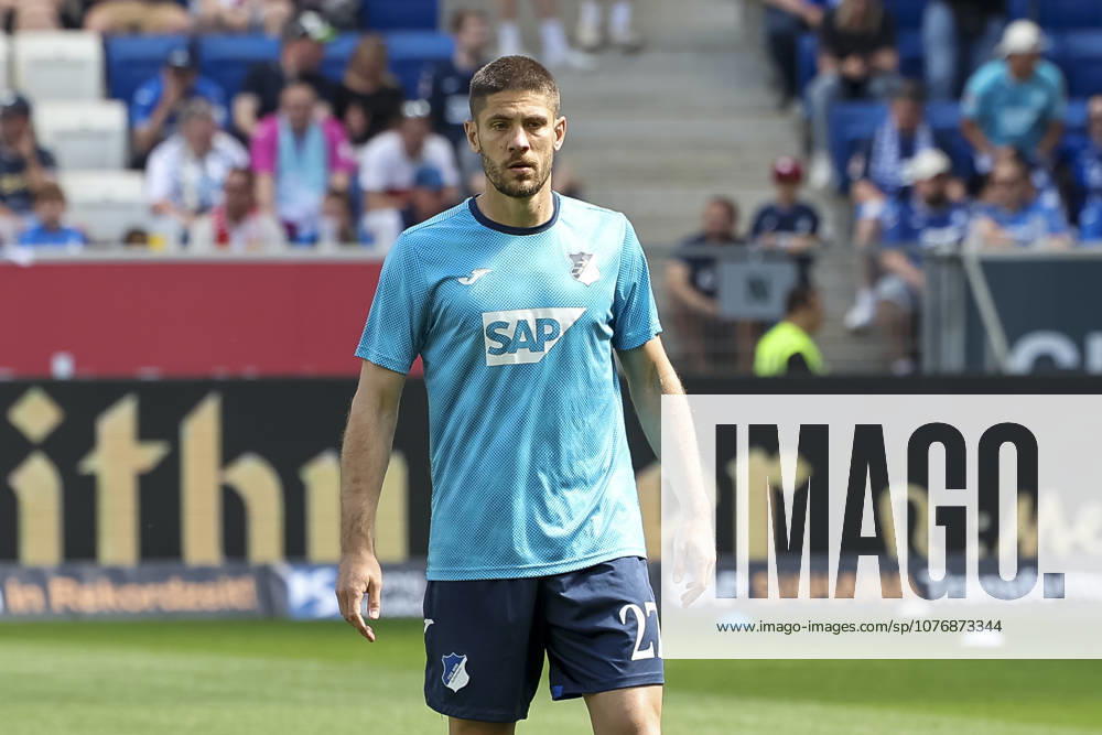 Andrej Kramaric (TSG Hoffenheim, 27) beim Aufwärmen vor Spielbeginn , Deutschland, Fussball, 1. Bundesliga, 32.Spieltag, 2025 2026, TSG Hoffenheim vs. VfB Stuttgart, 02.05.2026, Sinsheim PreZero Arena Deutschland