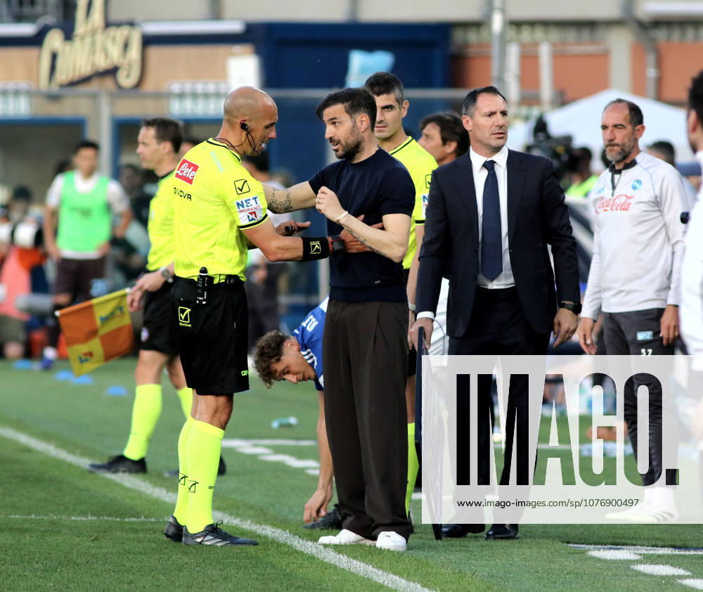 Foto IPP Albano Angilletta Como 02 05 2026 Calcio Campionato di serie A 2025 2026 Como - Napoli 0-0 nella foto: Cesc Fabregas allenatore del Como protesta con l arbitro Michael Fabbri Italy Photo Press World Copyright italy ITALY