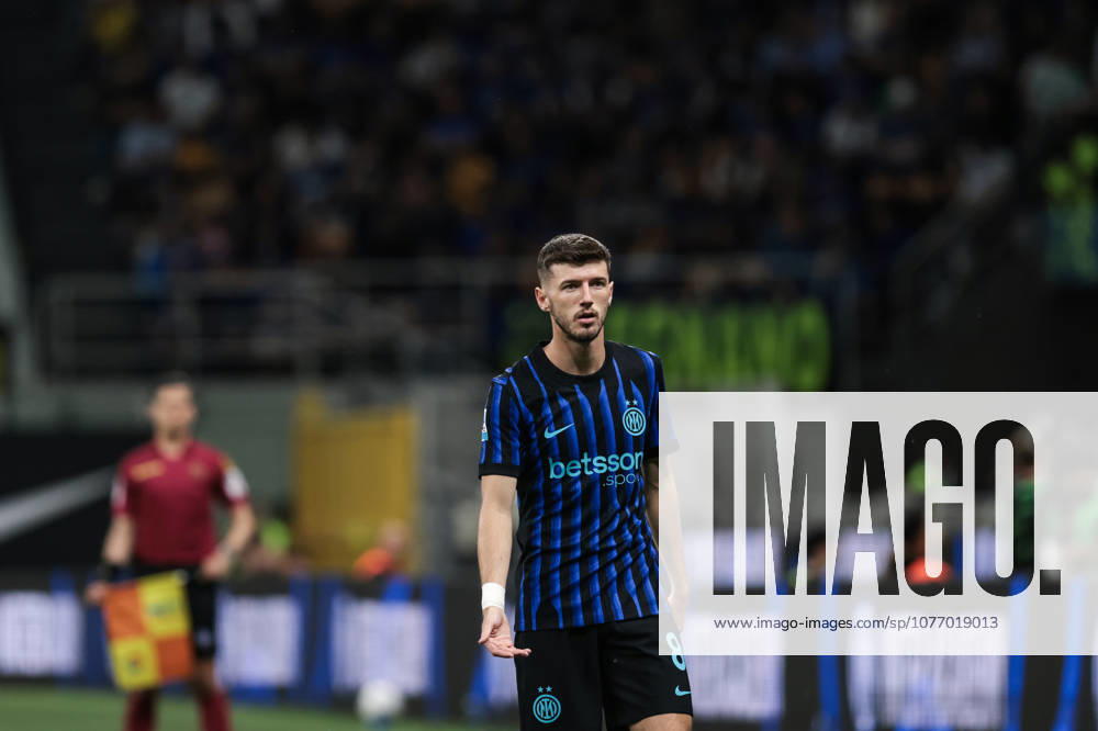 FC Internazionale v Parma Calcio 1913 - Serie A Petar Sucic of FC Internazionale is in action during the Serie A football match between Internazionale FC and Parma Calcio 1913 at Giuseppe Meazza Stadium in Milan, Italy, on May 3, 2026. Milano Italy
