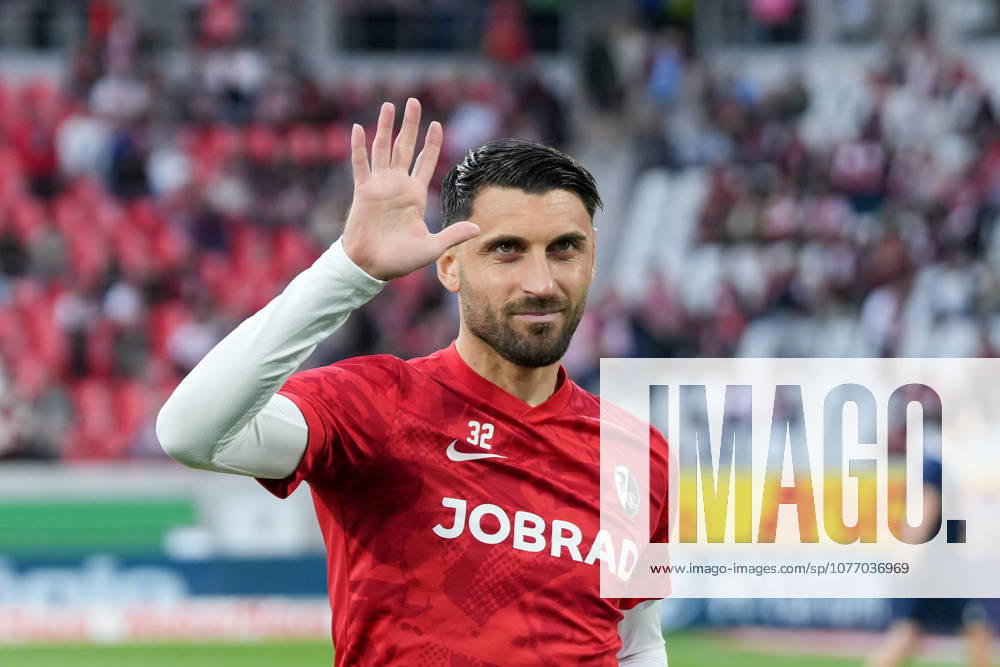 Vincenzo Grifo (SC Freiburg, 32) , Deutschland, Fussball, 1. Bundesliga, 32.Spieltag, 2025 2026, SC Freiburg vs. VfL Wolfsburg, 03.05.2026, Europa-Park Stadion, Freiburg, DFL REGULATIONS PROHIBIT ANY USE OF PHOTOGRAPHS AS IMAGE SEQUENCES AND OR QUASI-VIDEO. Freiburg Europa-Park Stadion Baden-Württemberg Deutschland