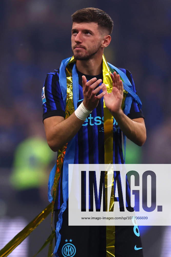 Serie A Fc Internazionale - Parma Calcio Petar Sucic of Fc Internazionale celebrates the victory of the Italian Serie A championship at the end of the Serie A match beetween Fc Internazionale and Parma Calcio at Stadio Giuseppe Meazza on May 3 2026 in Milan Italy . Milano Stadio Giuseppe Meazza Italy