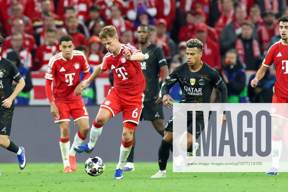 Im Zweikampf, Aktion, mit Joshua Kimmich 6 (FC Bayern Muenchen), Desire Doue 14 (Paris Saint-Germain), FC Bayern Muenchen vs. Paris Saint-Germain, Fussball, UEFA, Champions League, Halbfinale, Rueckspiel, 06.05.2026 Muenchen Bayern Deutschland