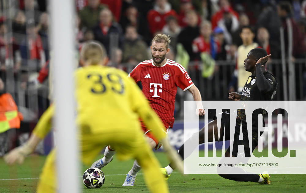 Strafraumszene, Torraumszene Torschuss Aktion Torchance Konrad Laimer FC Bayern Muenchen FCB (27) Torwart Matvei Safonov FC Paris Saint-Germain PSG (39) FC Bayern Muenchen FCB vs Paris Saint-Germain PSG CL Champions League Halbfinale Rueckspiel 06.05.2026 DFL REGULATIONS PROHIBIT ANY USE OF PHOTOGRAPHS AS IMAGE SEQUENCES AND OR QUASI-VIDEO FC Bayern Muenchen FCB vs Paris Saint-Germain PSG CL Champions League