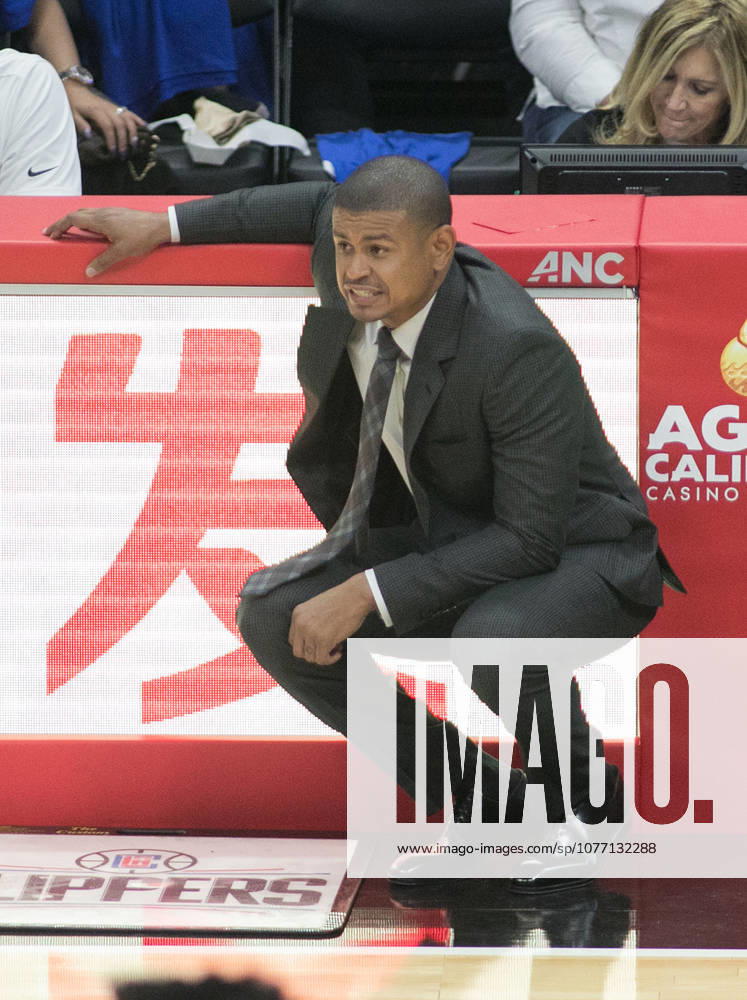 Los Angeles, California, U.S - Head coach, Earl Watson of the Phoenix Suns during their regular season game against the Los Angeles Clippers on Saturday October 21, 2017 at the Staples Center in Los Angeles, California. Clippers defeat Suns, 130-88. JAVIER ROJAS PI