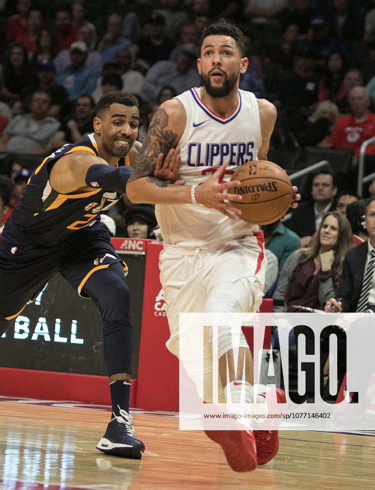 Los Angeles, California, U.S - Austin Rivers 25 of the Los Angeles Clippers goes for a shot during their regular season NBA, Basketball Herren, USA game against the Utah Jazz on Tuesday October 24, 2017 at the Staples Center in Los Angeles, California. Clippers defeats Jazz, 102-84.