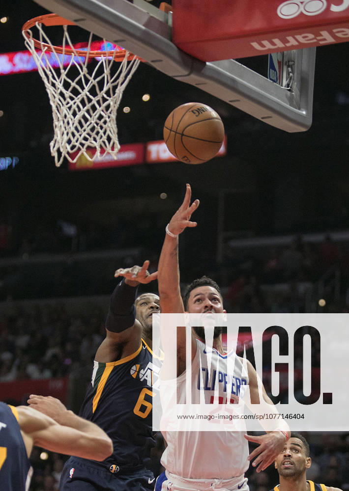 Los Angeles, California, U.S - Austin Rivers 25 of the Los Angeles Clippers goes for a shot during their regular season NBA, Basketball Herren, USA game against the Utah Jazz on Tuesday October 24, 2017 at the Staples Center in Los Angeles, California. Clippers defeats Jazz, 102-84.
