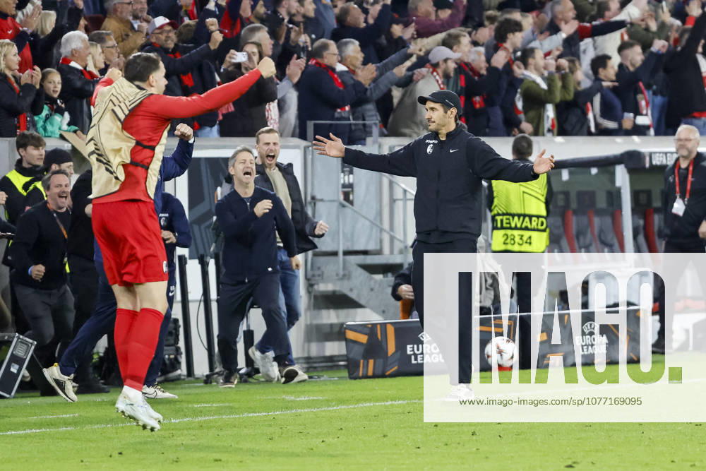 Julian Schuster (SC Freiburg, Trainer) nach Abpfiff , Deutschland, Fussball, UEFA Europa League, Halbfinale, 2025 2026, SC Freiburg vs. Sporting Braga, 07.05.2026, Freiburg im Breisgau Europa-Park Stadion Deutschland