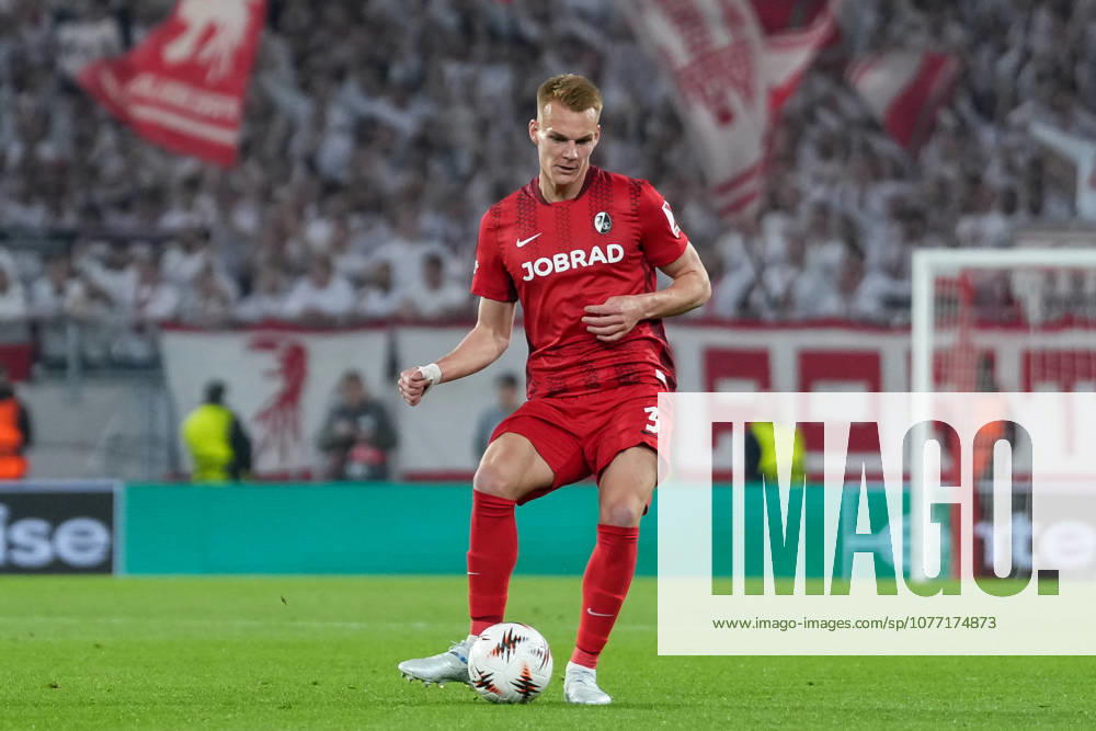 Philipp Lienhart (SC Freiburg, 03) am Ball , Deutschland, Fussball, UEFA Europa League, Halbfinale, Rückspiel, 2025 2026, SC Freiburg vs. SC Braga, 07.05.2026, Europa-Park Stadion, Freiburg Freiburg Europa-Park Stadion Baden-Württemberg Deutschland