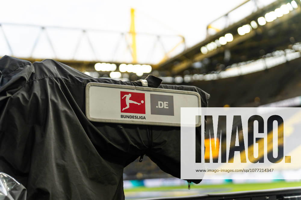 Deutschland: Bundesliga 2025 2026 33. Spieltag, Borussia Dortmund vs. Eintracht Frankfurt, Freitag, 08.05.2026 Signal Iduna Park, Nordrhein-Westfalen TV Kamera Übertragung DAZN SKY WOW