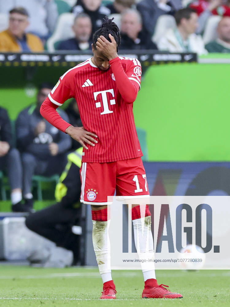 Michael Olise (FC Bayern Muenchen) schaut enttaeuscht, Bundesliga, VfL Wolfsburg v FC Bayern München, Volkswagen Arena am 09. May 2026 in Wolfsburg, Deutschland. (Foto von Marco Steinbrenner DeFodi Images) Michael Olise (FC Bayern Muenchen) looks dejected, Bundesliga, VfL Wolfsburg v FC Bayern München, Volkswagen Arena, May 9, 2026 in Wolfsburg, Germany. (Photo by Marco Steinbrenner DeFodi Images) DFL regulations prohibit any use of photographs as image sequences and or quasi-video. -