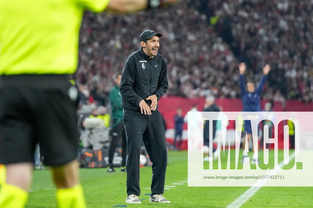 Julian Schuster (SC Freiburg, Trainer) , Deutschland, Fussball, UEFA Europa League, Halbfinale, Rückspiel, 2025 2026, SC Freiburg vs. SC Braga, 07.05.2026, Europa-Park Stadion, Freiburg Freiburg Europa-Park Stadion Baden-Württemberg Deutschland