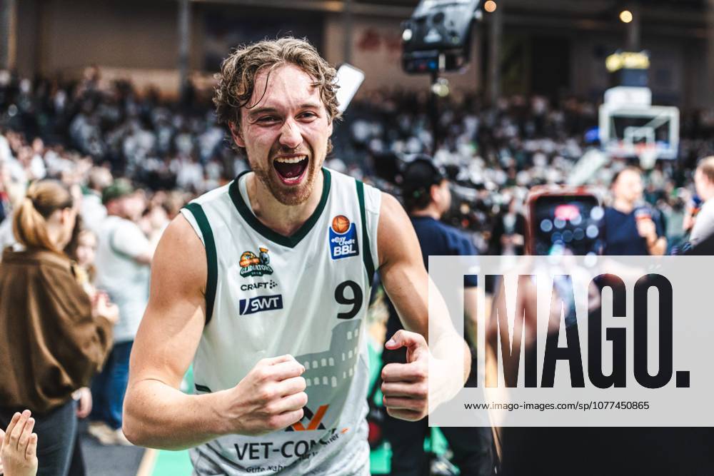 Marco Hollersbacher (Gladiators Trier) jubelt, Vet Concept Gladiators Trier vs Rostock Seawolves, Basketball, easyCredit BBL, Play Ins, Saison 2025 2026, 14.05.2026 Vet Concept Gladiators Trier vs Rostock Seawolves, Basketball, easyCredit BBL, Play Ins, Saison 2025 2026