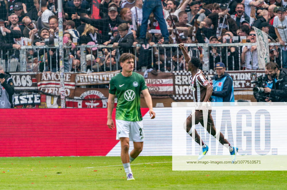 Tor zum 1:1 Abdoulie Ceesay (FC St. Pauli, 09) jubelt Jubel, GER, FC St. Pauli vs. VfL Wolfsburg, Fussball, Bundesliga, Spieltag 34, Saison 2025 2026, 16.05.2026 DFL REGULATIONS PROHIBIT ANY USE OF PHOTOGRAPHS AS IMAGE SEQUENCES AND OR QUASI-VIDEO GER, FC St. Pauli vs. VfL Wolfsburg, Fussball, Bundesliga, Spieltag 34, Saison 2025 2026, 16.05.2026 Hamburg