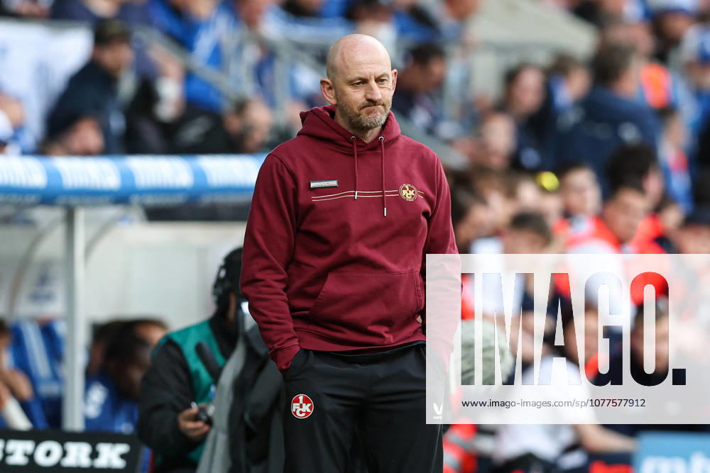 Trainer Torsten Lieberknecht (1. FC Kaiserslautern) - 2. Fußball Bundesliga Saison 2025-2026 1. FC Magdeburg vs. 1. FC Kaiserslautern in der Avnet Arena in Magdeburg - Fußball,Mann,Männer,Deutschland