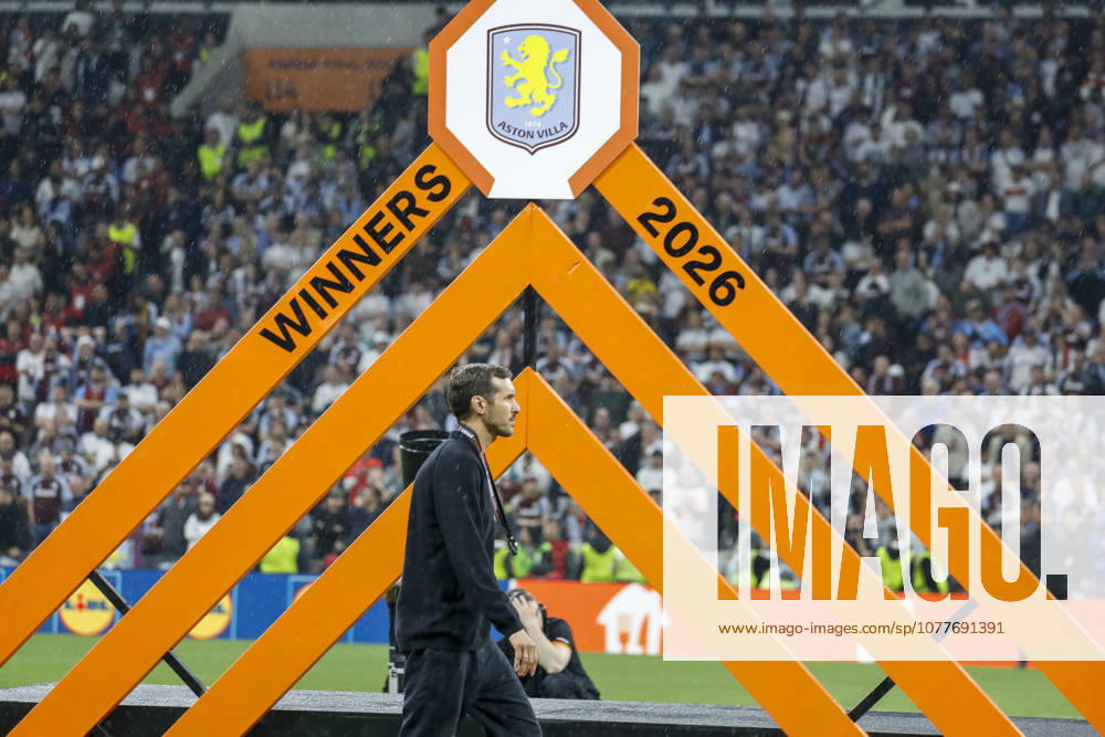 Julian Schuster (SC Freiburg, Trainer) nach dem Spiel , Türkei, Fussball, UEFA Europa League, Finale, 2025 2026, SC Freiburg vs. Aston Villa, 20.05.2026, Istanbul Besiktas Park Türkei