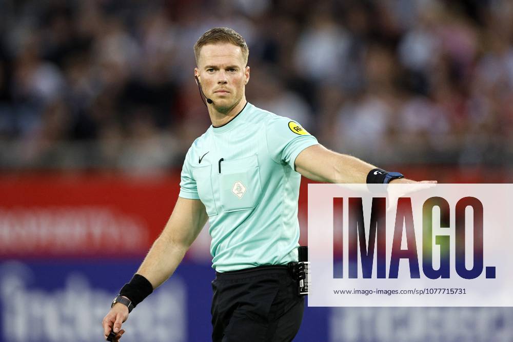 UTRECHT - referee Jannick van der Laan during the Conference League play-off match between FC Utrecht and sc Heernveen at Galgenwaard Stadium on 21 May 2026 in Utrecht, the Netherlands. BART STOUTJESDIJK ANP play-offs Conference League 2025-2026 ANPxSportx IVx 558984231 originalFilename: 558984231