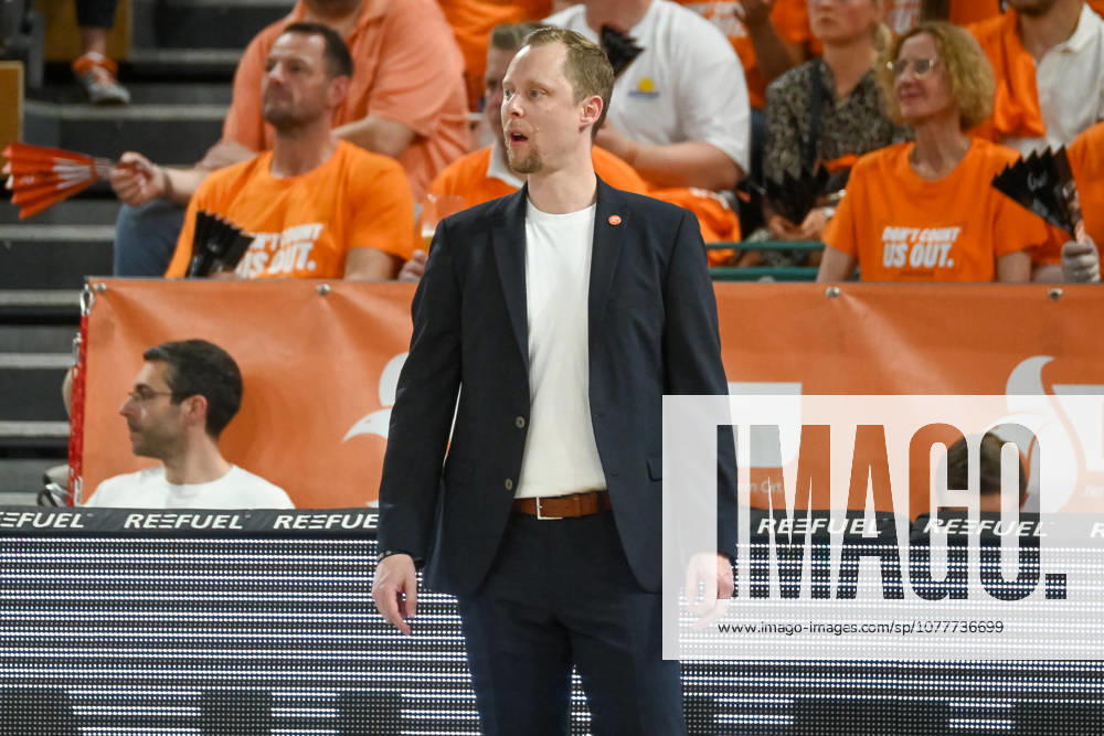 Christian Held (RASTA Vechta, Coach) gestikuliert RASTA Vechta vs. ALBA Berlin, easyCredit Basketball Bundesliga, Play-Off, Saison 2025 2026, 22.05.2026, RASTA Vechta vs. ALBA Berlin, easyCredit Basketball Bundesliga, Play-Off, Saison 2025 2026, 22.05.2026 Vechta