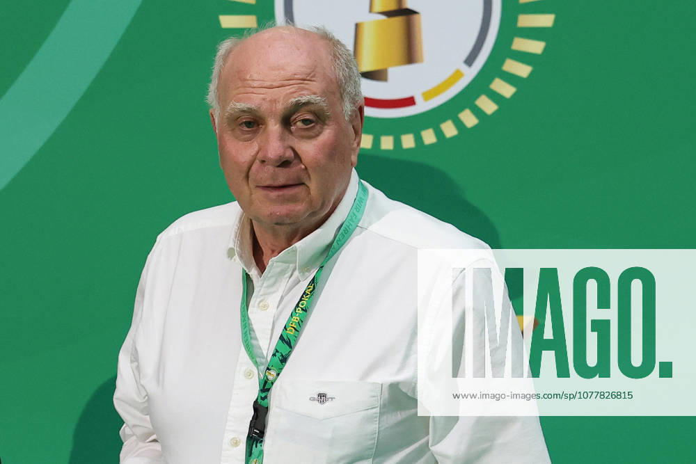 DFB Pokalfinale - FC Bayern München - VfB Stuttgart am 23.05.2026 im Olympiastadion in Berlin Ehrenpräsident Uli Hoeneß Hoeness (Muenchen)