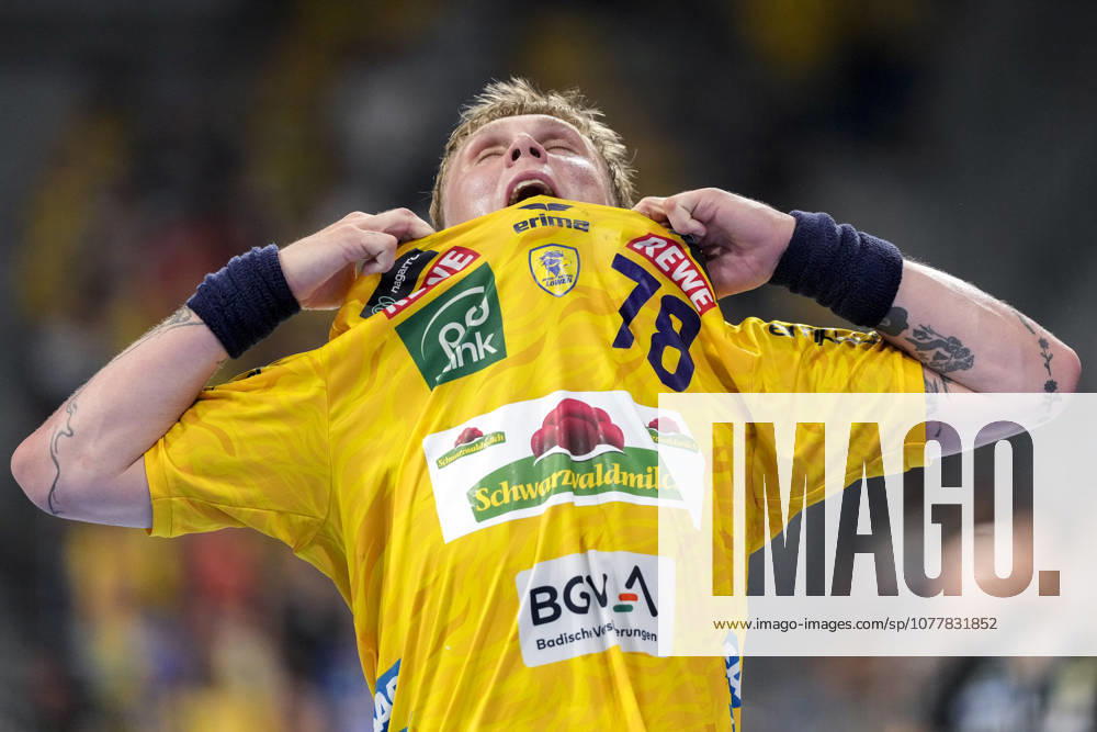Edwin Aspenbäck (RNL, 78), Spieler der Rhein-Neckar-Löwen, Einzelbild, Einzelfoto, Aktion, Action, enttäuscht schauend, Enttäuschung, Frustration, disappointed, pessimistisch, 24.05.2026, Mannheim (Deutschland), Handball, Bundesliga, Rhein-Neckar Löwen - SC Magdeburg