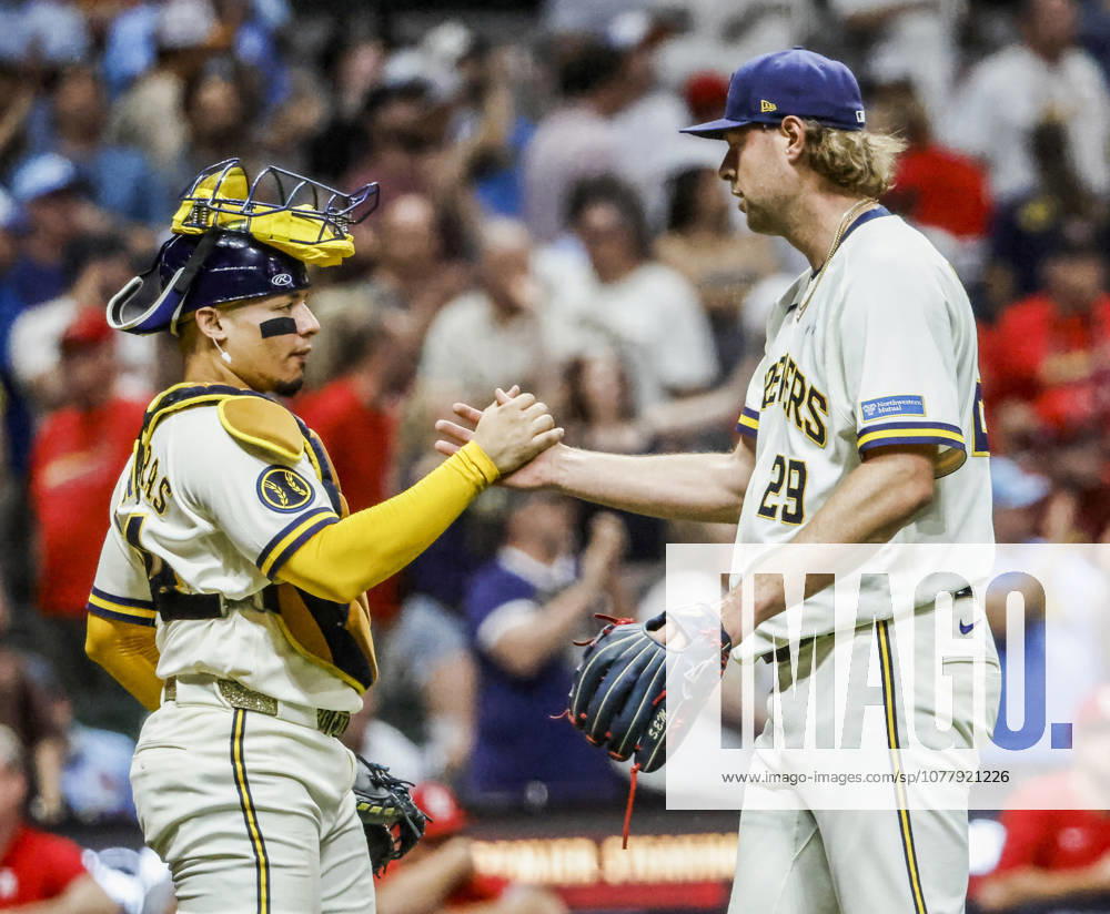 Milwaukee Brewers closing pitcher Trevor Megill (R) and Milwaukee Brewers catcher William Contreras celebrate after the final out in the ninth inning of the MLB, Baseball Herren, USA game between the St. Louis Cardinals and the Milwaukee Brewers at American Family Field in Milwaukee, Wisconsin on Tuesday, May 26, 2026. The Brewers defeated the Cardinals 6-0. MIL20260526834 TANNENxMAURY