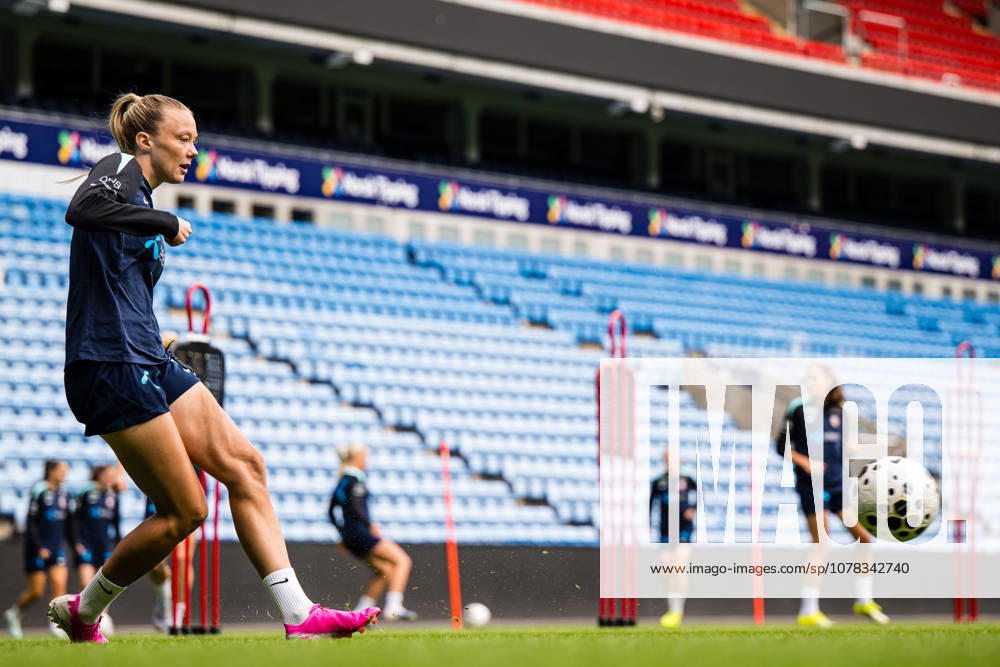 Synne Jensen of the Norwegian womens national football team during a training session on June 8, 2026 in Oslo. Photo: Marius Simensen BILDBYRAN Cop 238 bbeng dam fifa women s world cup qualifier football fotball fotboll norge norway practice soccer training trening träning