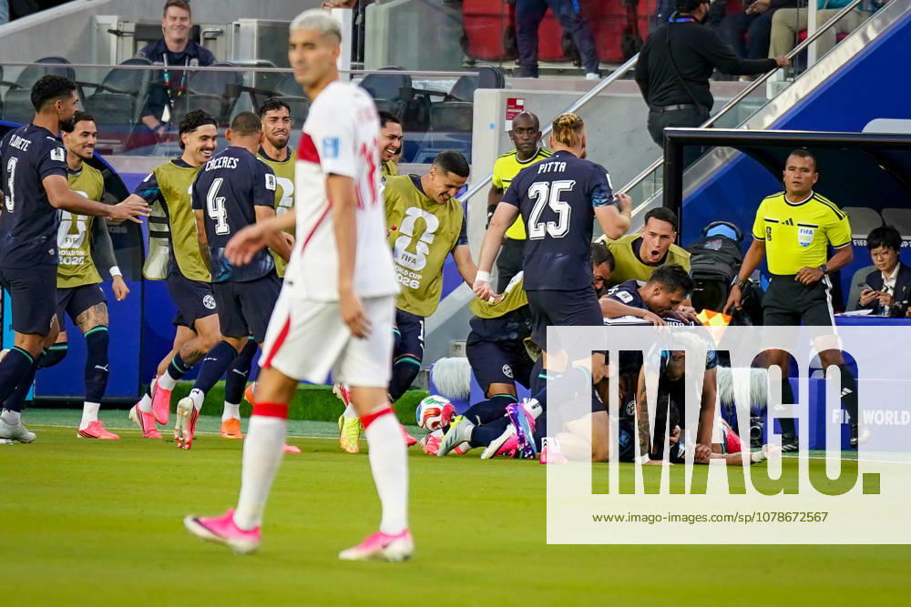 USA: Fußball FIFA World Cup, WM, Weltmeisterschaft, Fussball 2026 Gruppenphase Gruppe D Türkei vs Paraguay Levis Stadium (Santa Clara, San Francisco Bay Area, Santa Clara County, Kalifornien): Tor und Torjubel zum 1:0 durch Mathias Villasanti Mathias Villasanti (Paraguay, 23) Freude, Emotionen, Jubel