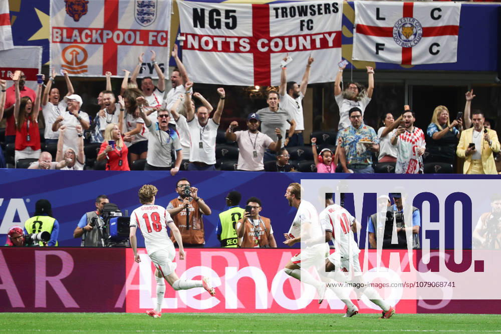 Harry Kane of England celebrates scoring a goal during the FIFA World Cup, WM, Weltmeisterschaft, Fussball 2026 last 32 match between England and Congo DR at the Mercedez-Benz Stadium, Atlanta, USA on 1 July 2026.
