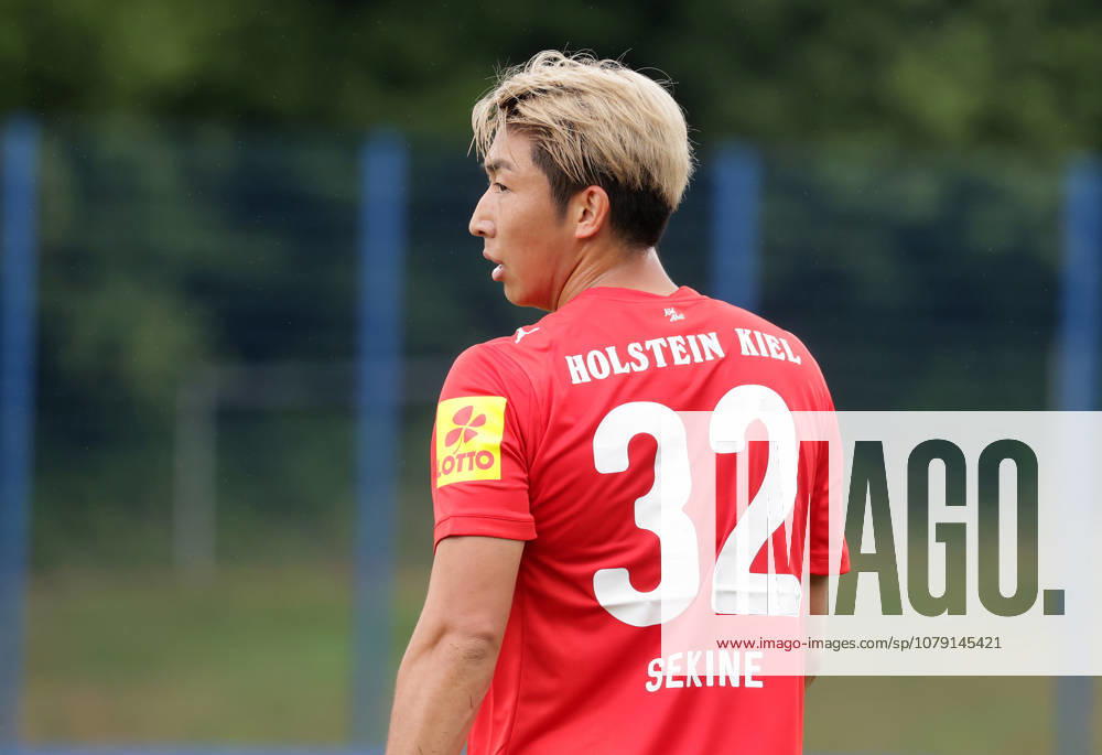 Hiroki Sekine (Holstein Kiel) Fussball, Herren, Saison 2026 2027, 2.BL, Trainingsgelaende, Testspiel, Saisonvorbereitung, Holstein Kiel gegen FC Fredericia (2.Liga Daenemark) DFL REGULATIONS PROHIBIT ANY USE OF PHOTOGRAPHS AS IMAGE SEQUENCES AND OR QUASI-VIDEO.