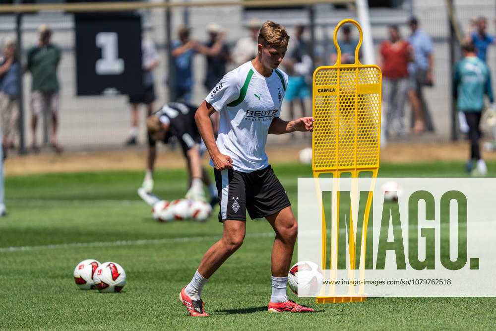 Jan Leszczynski (Borussia Moenchengladbach, 05) Trainingsauftakt VfL Borussia Moenchengladbach, Fussball, 1. Bundesliga, Saison 2026 2027, 12.07.2026 DFL REGULATIONS PROHIBIT ANY USE OF PHOTOGRAPHS AS IMAGE SEQUENCES AND OR QUASI-VIDEO Trainingsauftakt VfL Borussia Moenchengladbach, Fussball, 1. Bundesliga, Saison 2026 2027, 12.07.2026 Moenchengladbach