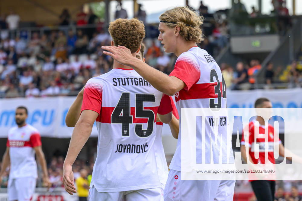 Im Bild v.l.: Tor, Treffer, Jubel, Torjubel, Freude, Begeisterung, feiert, durch Lazar Jovanovic ( 45, VFB Stuttgart), Ivo Colic ( 31, TSG Balingen), Zweikampf, Action, Kampf, kaempft um den Ball, Tor, GER, Balingen Fussball, Testspiel, TSG Balingen vs VfB Stuttgart 19.07.2026, DFB DFL REGULATIONS PROHIBIT ANY USE OF PHOTOGRAPHS AS IMAGE SEQUENCES AND OR QUASI-VIDEO,