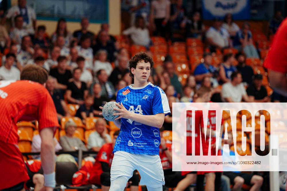 2. Handball-Bundesliga - 32. Spieltag: Dessau-Roßlauer HV 06 - SG BBM Bietigheim Leon-Sebastian Merten (Dessau-Roßlauer HV 06, 44) im Angriff am 22.05.2026 in Anhalt-Arena, Dessau-Roßlau (Sachsen-Anhalt) Dessau-Roßlau Anhalt-Arena Dessau Sachsen-Anhalt Deutschland