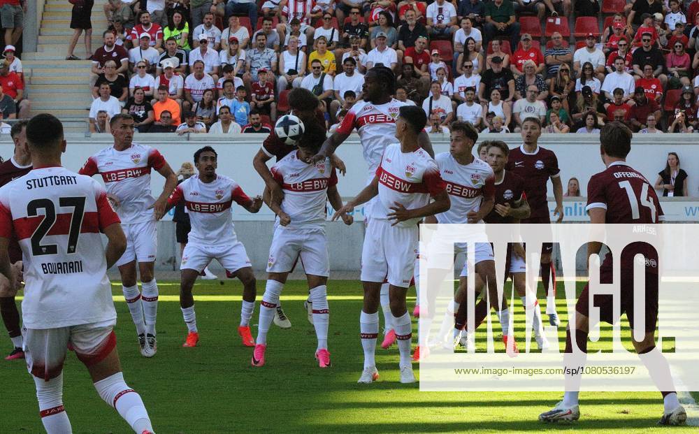 Offenbach am Main, Plutos Stadion am Bieberer Berg - Jubiläumsspiel Kickers Offenbach (OFC) - VfB Stuttgart Dan-Axel Zagadou (VfB)